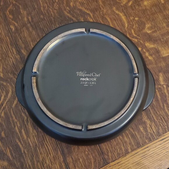 The Pampered Chef Rockcrok 2.5 Qt Crock Everyday Pan - Picture 3 of 4